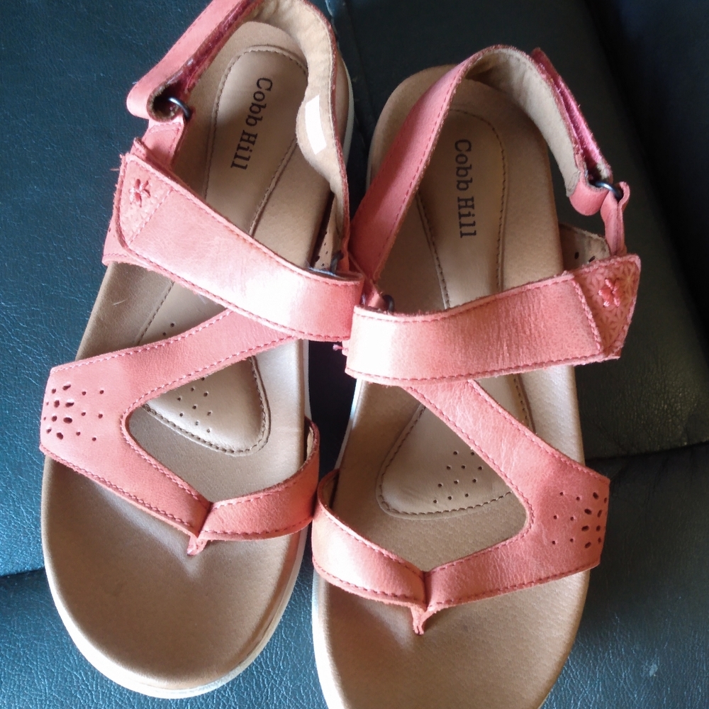 Cobb hills shoes sandals for summer